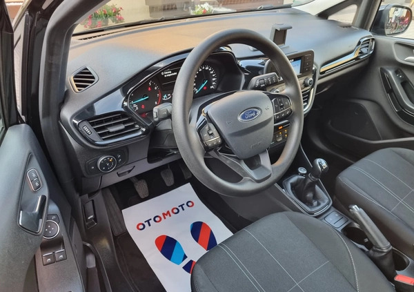 Ford Fiesta cena 40900 przebieg: 47600, rok produkcji 2018 z Nowy Tomyśl małe 379
